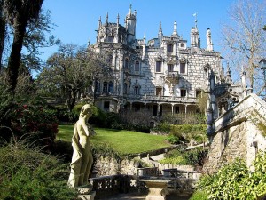 The fairytale castles outside of Lisbon